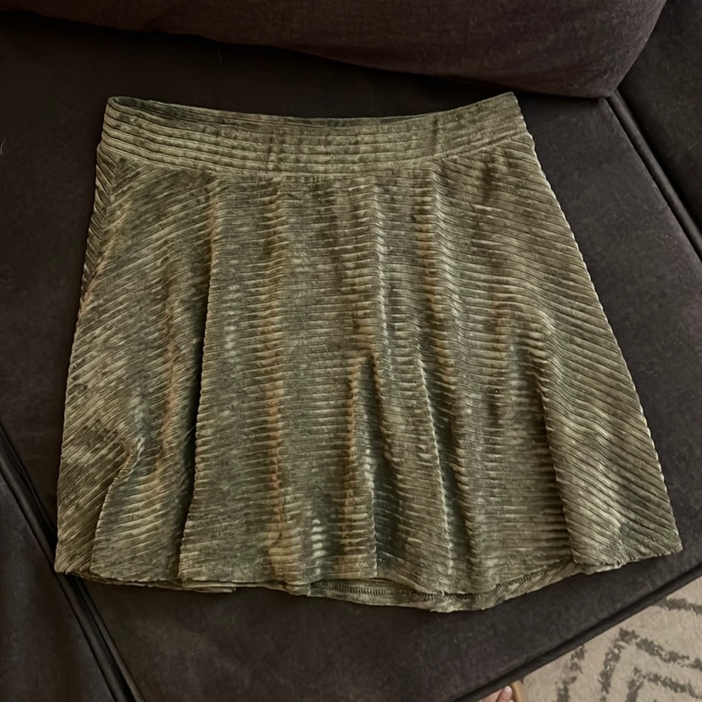 High waisted Velvet Mini Skirt - Green
